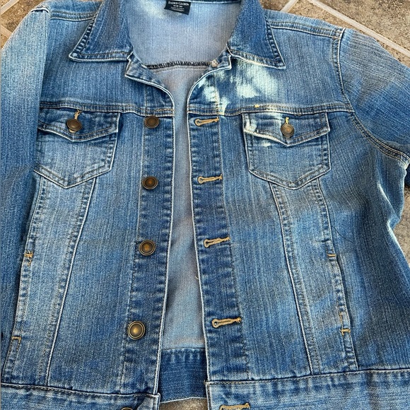 Women’s Medium Sized Jean Jacket - Picture 3 of 4